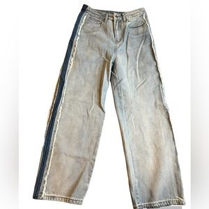 Straight leg jeans with side detail